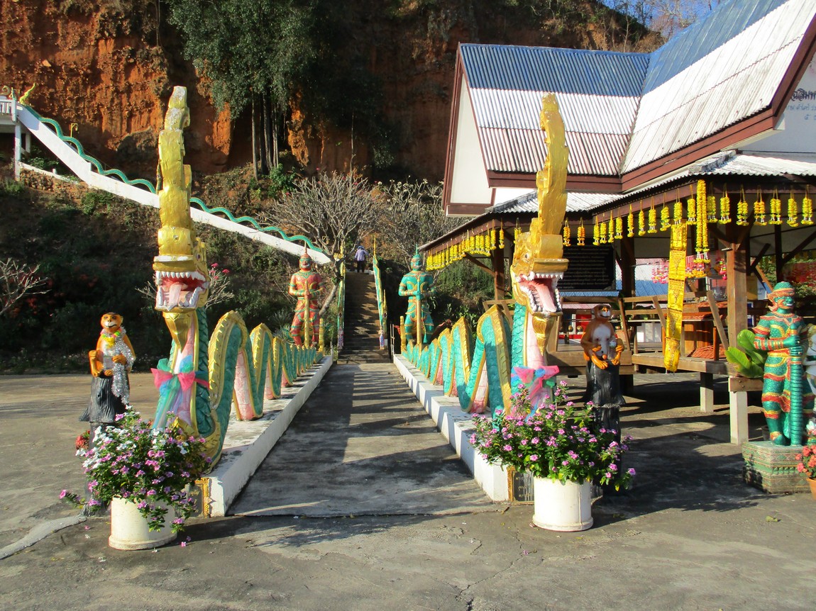 1107-to-Bhumipol-Dam (6).JPG