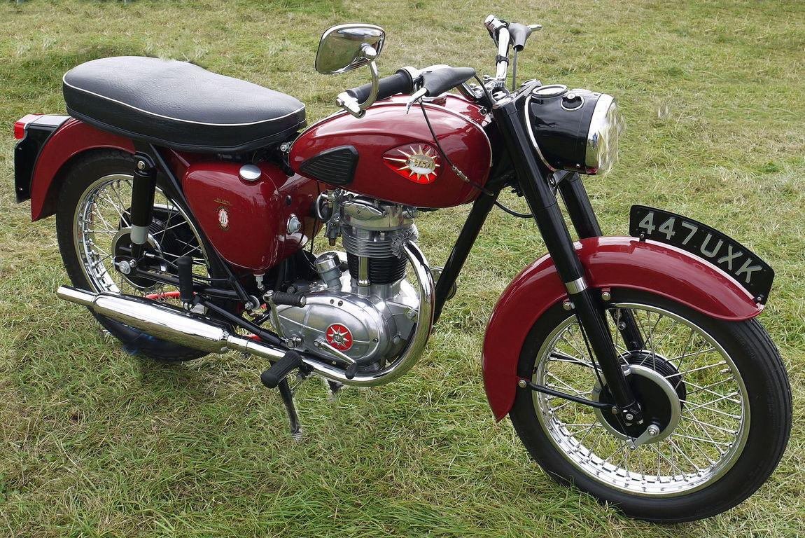 1920px-BSA_C15_250cc_1960_-_Flickr_-_mick_-_Lumix%281%29.jpg