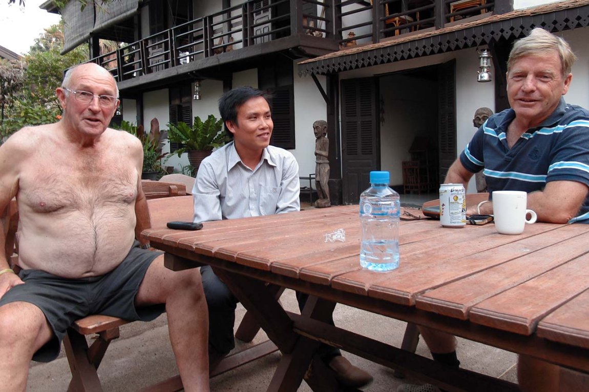 2014-02-24 17.56 Vientiane 4613.jpg