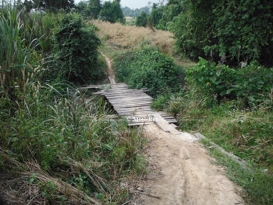 299251=19205-Laos-Asia-Motorcycle61_zps402a3228.jpg