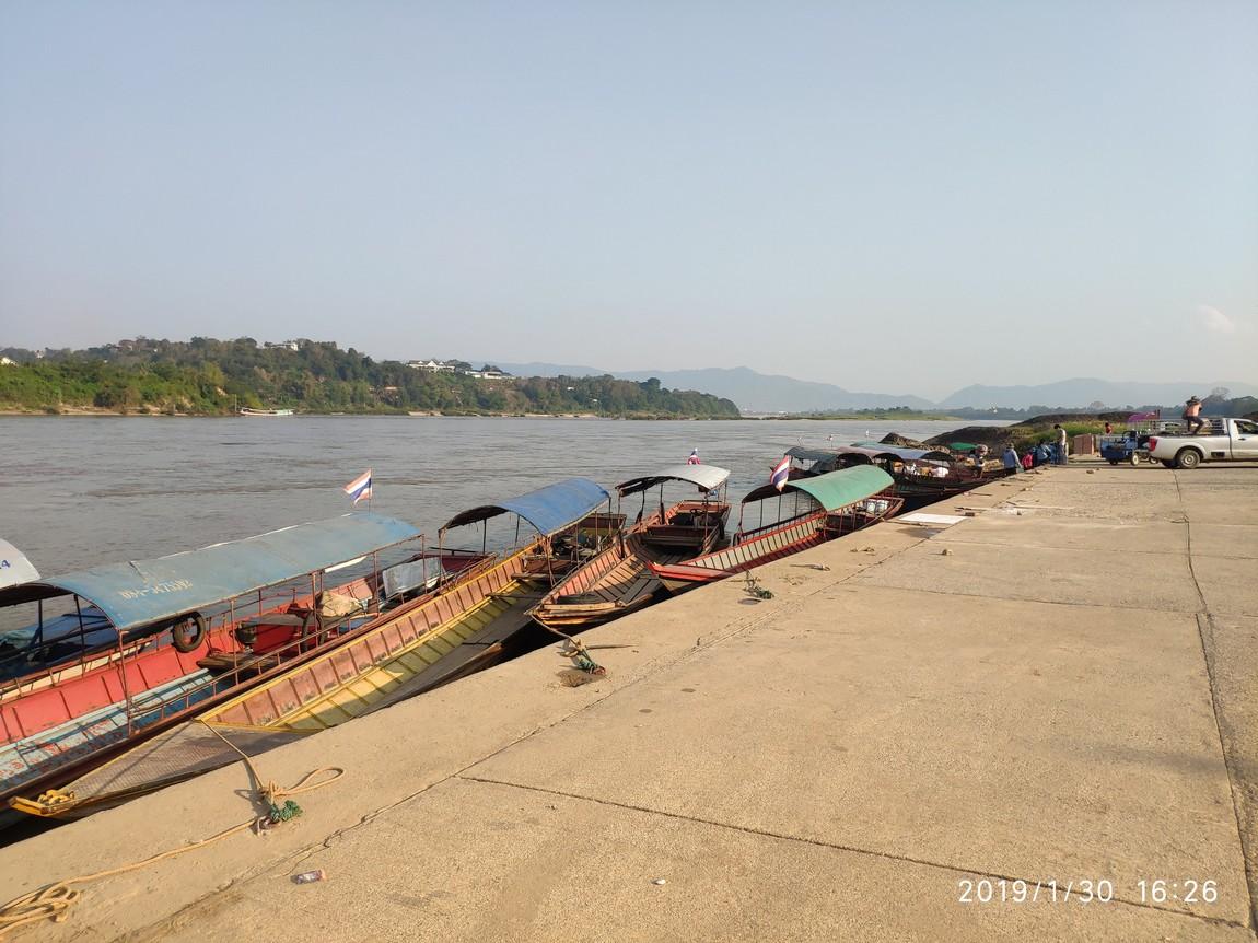 4-pier-chiang-khong (2).jpg 4-pier-chiang-khong (2).jpg