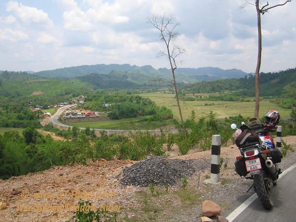 537621342_4PBar-M.jpg 537621342_4PBar-M.jpg