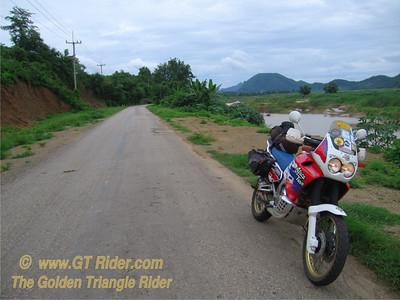 588700599_4eUJh-S.jpg 588700599_4eUJh-S.jpg