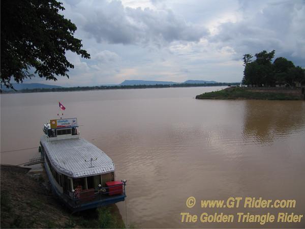 590114724_fambv-M.jpg 590114724_fambv-M.jpg