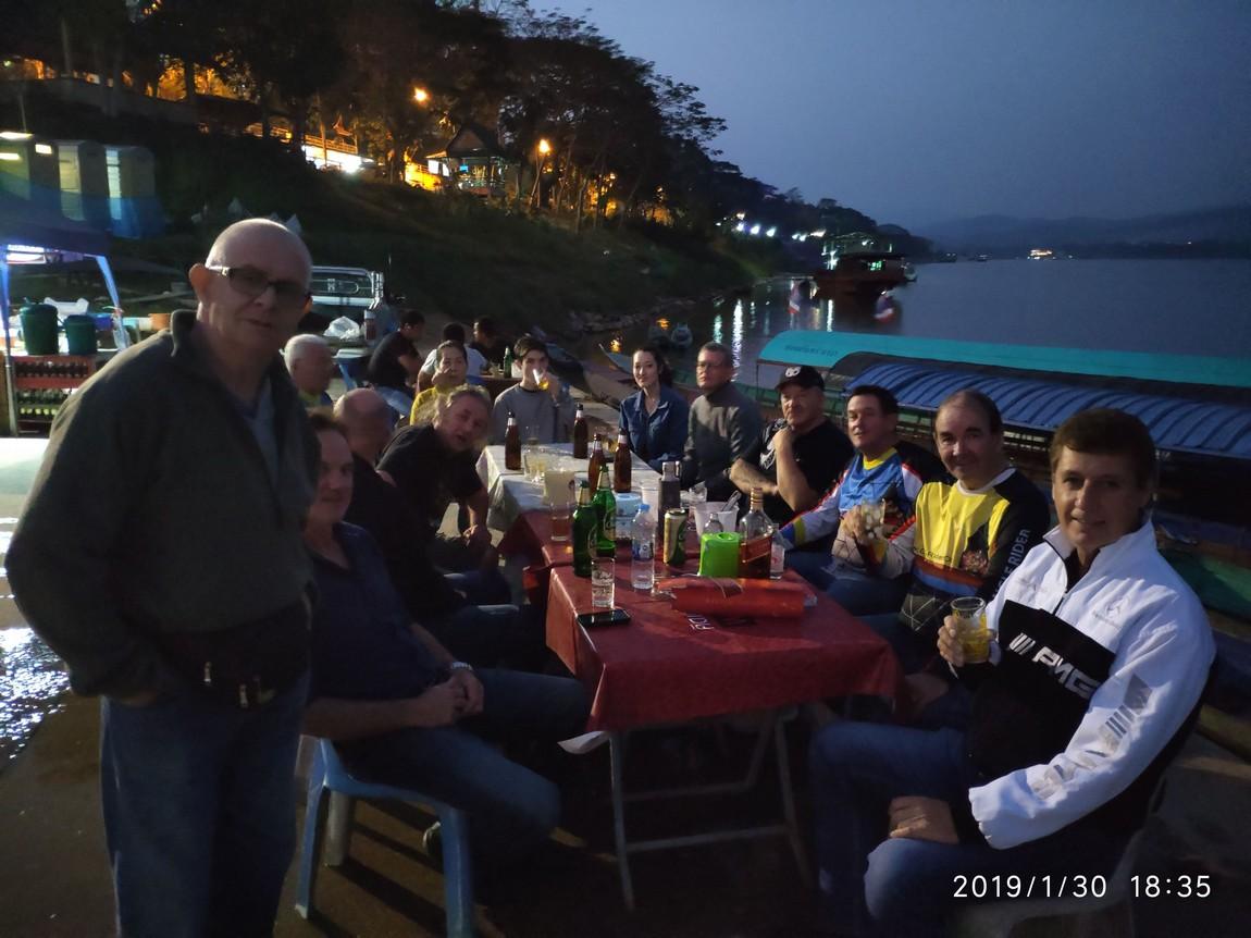 6-pier-meeting-point.jpg 6-pier-meeting-point.jpg
