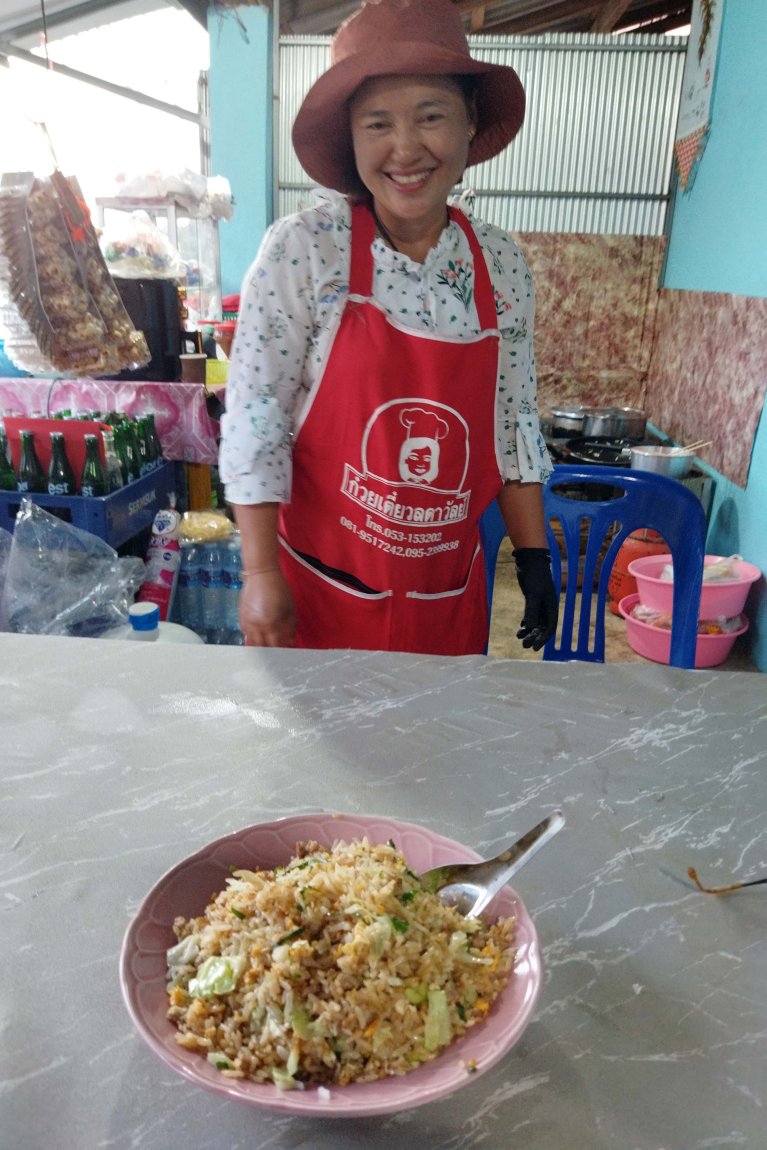 Baan Hommuenlee Nearby Local Eatery.jpg