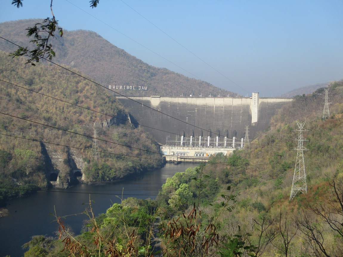 Bhumipol-Dam-area (9).JPG