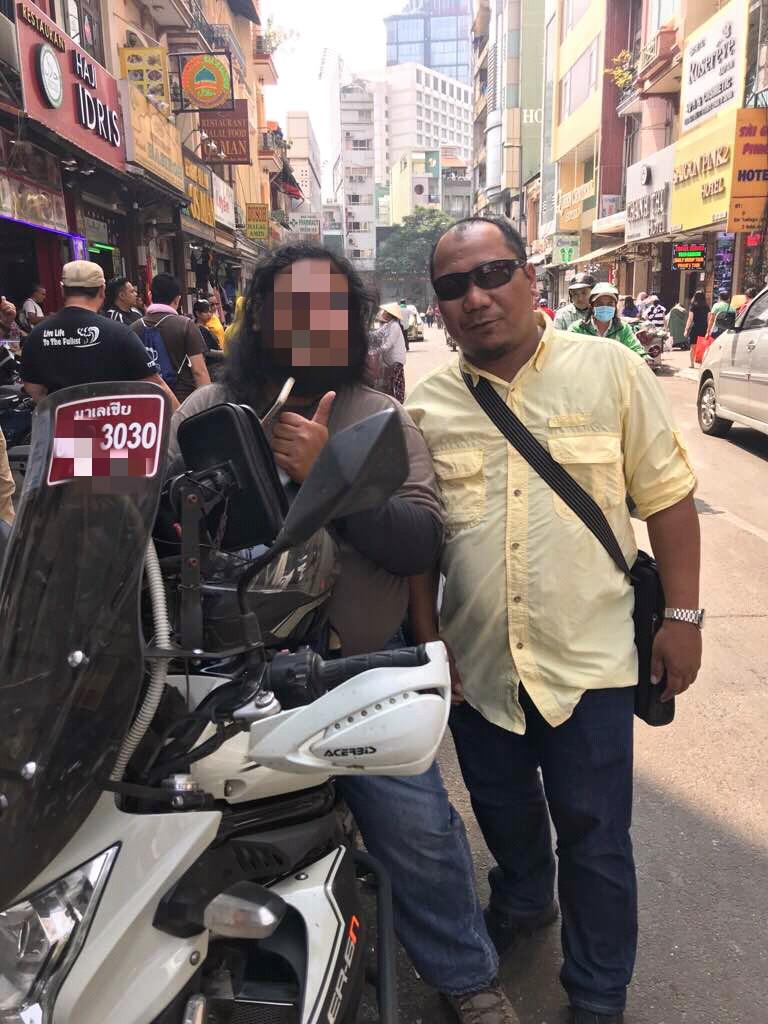 BlurImage_28-5-2018-2-40-42.jpg BlurImage_28-5-2018-2-40-42.jpg