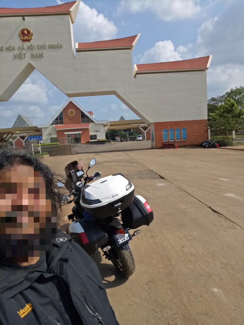 BlurImage_28-5-2018-2-44-30.jpg BlurImage_28-5-2018-2-44-30.jpg