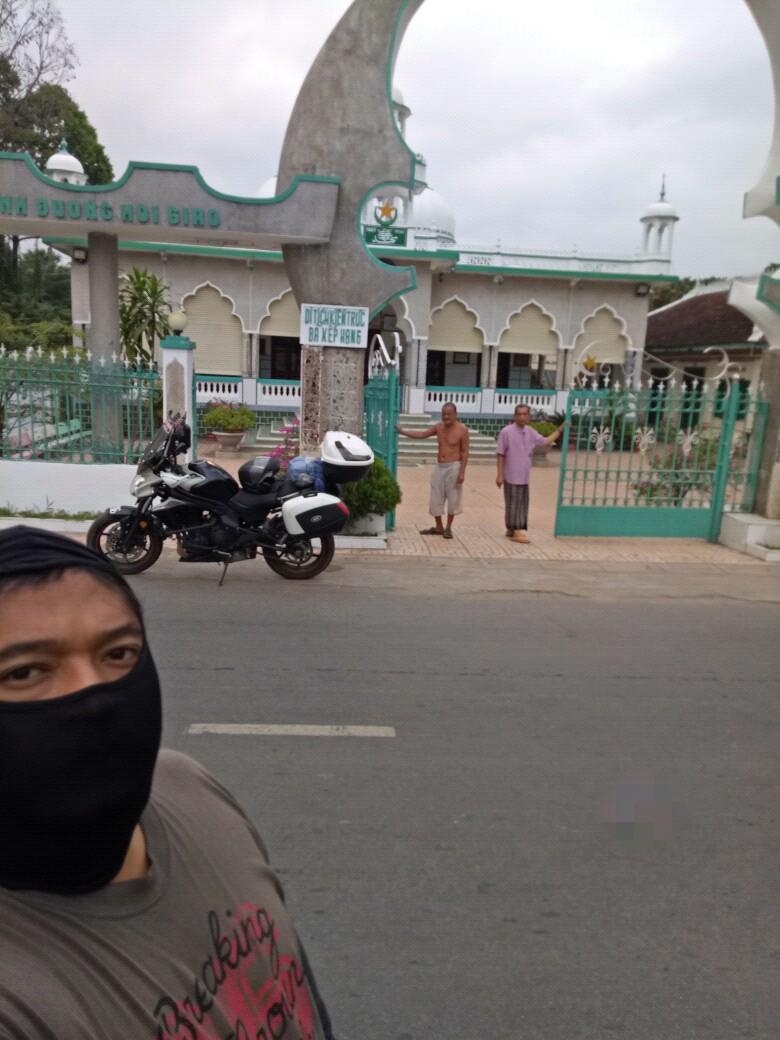 BlurImage_28-5-2018-2-50-58.jpg BlurImage_28-5-2018-2-50-58.jpg