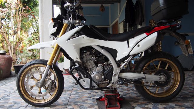 cb500x wheels.jpg cb500x wheels.jpg