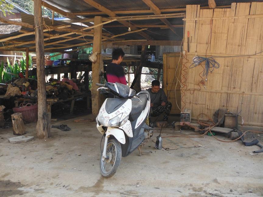 Chiang Rai Motorcycle Doi Chang (4).JPG