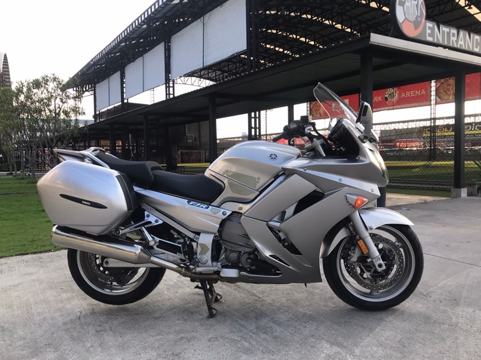 FJR 04.jpg FJR 04.jpg