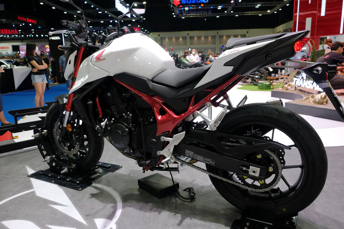 Honda_Hornet_750.jpg Honda_Hornet_750.jpg