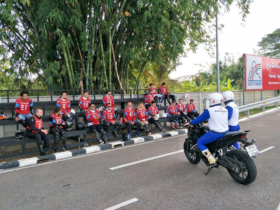 HondaSafetyRidingPark_BigBike1_3.jpg