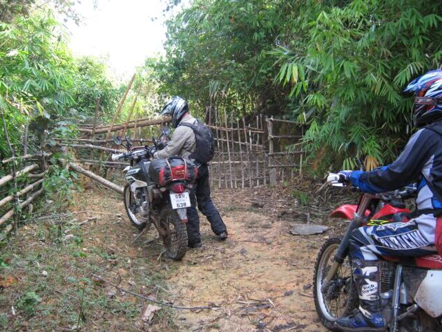 Laos-Motorcycle-Asia30.jpg Laos-Motorcycle-Asia30.jpg
