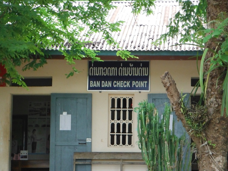 Laos-Xam Neua-Muang et-Motorcycle (21).JPG Laos-Xam Neua-Muang et-Motorcycle (21).JPG