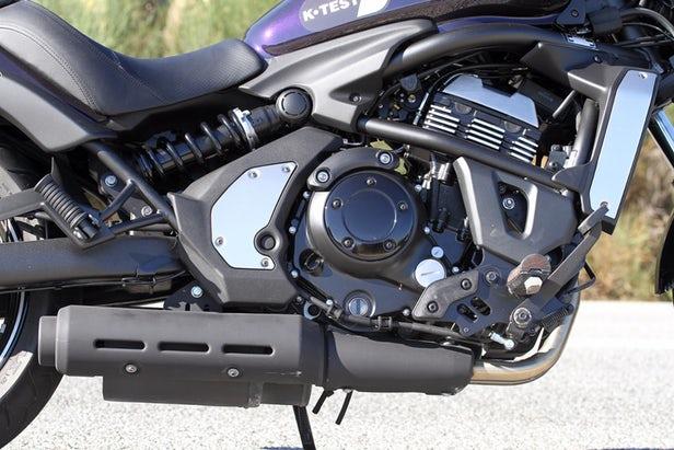 review-kawasaki-vulcan-s-motorcycle-2.jpg