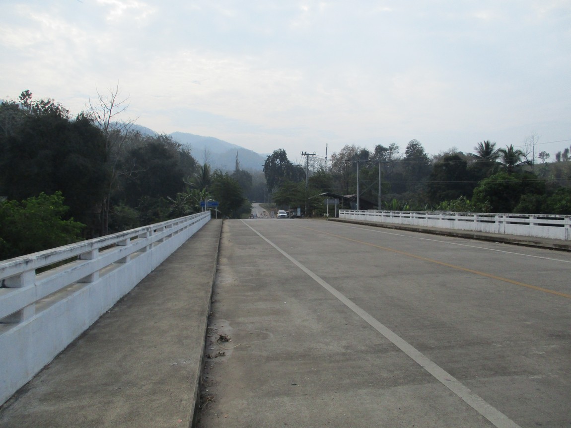 Route-105-Mae-Saring-Mae-Sot (7).JPG