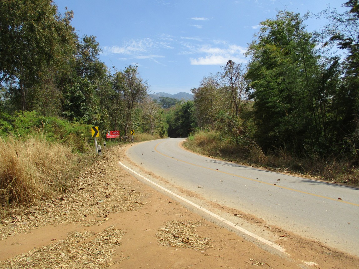 Route-1175-Mae-Ramat-Noi-to-1107 (1).JPG