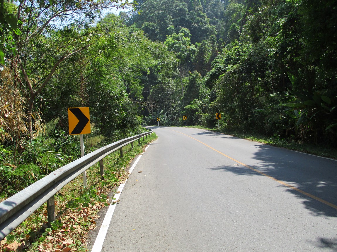 Route-1175-Mae-Ramat-Noi-to-1107 (12).JPG