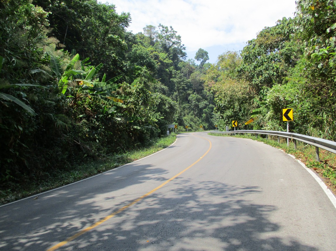 Route-1175-Mae-Ramat-Noi-to-1107 (13).JPG