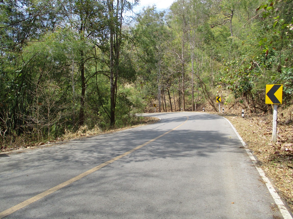 Route-1175-Mae-Ramat-Noi-to-1107 (19).JPG