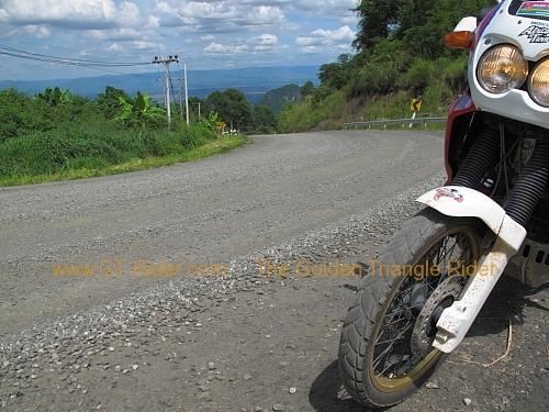 route-2331-the-phu-hin-rongkla-road-006.jpg