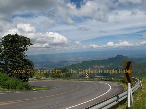 route-2331-the-phu-hin-rongkla-road-018.jpg