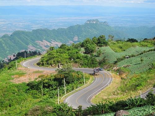 route-2331-the-phu-hin-rongkla-road-030.jpg