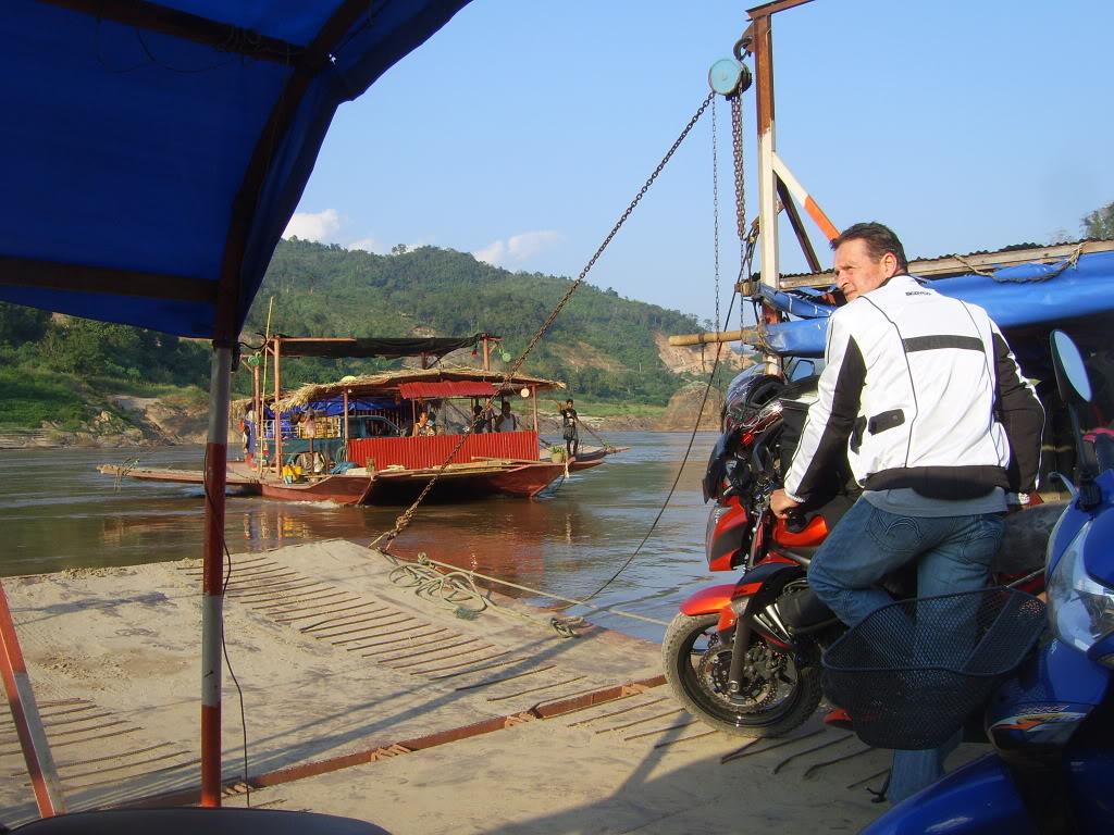 SV101651.jpg SV101651.jpg