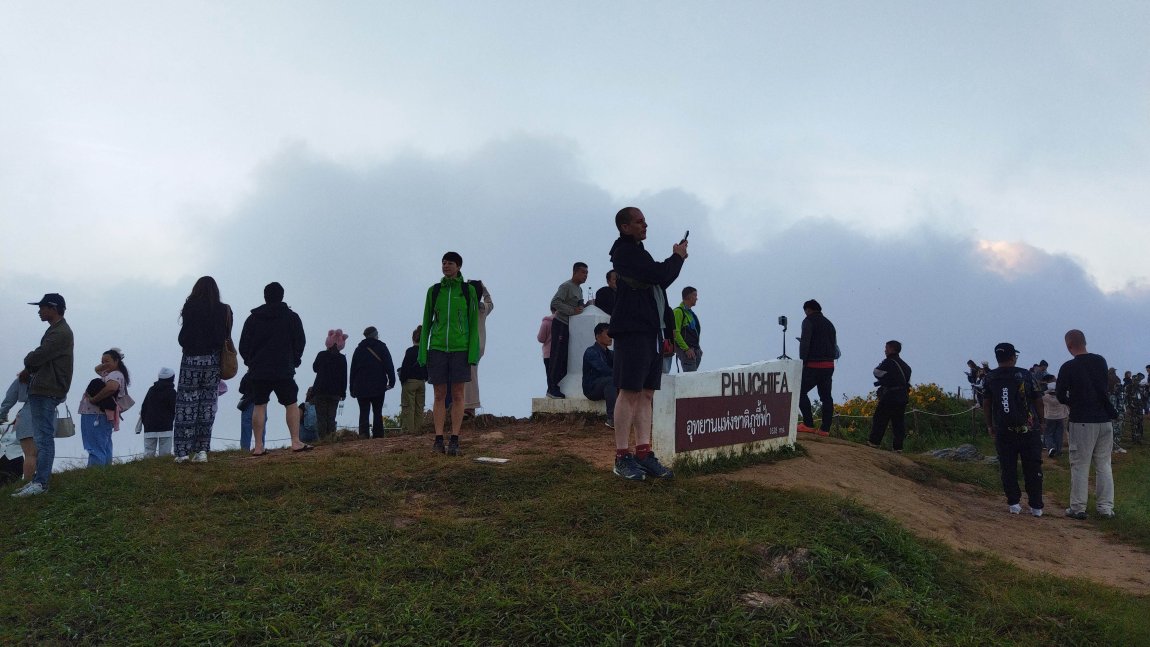 The Viewpoint at 06.35.jpg