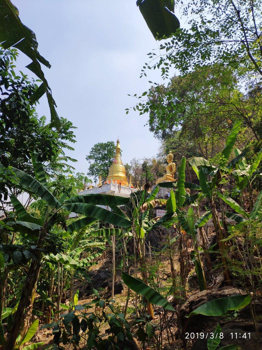 wat-phra-that-in-kwaen-phrae (12).jpg