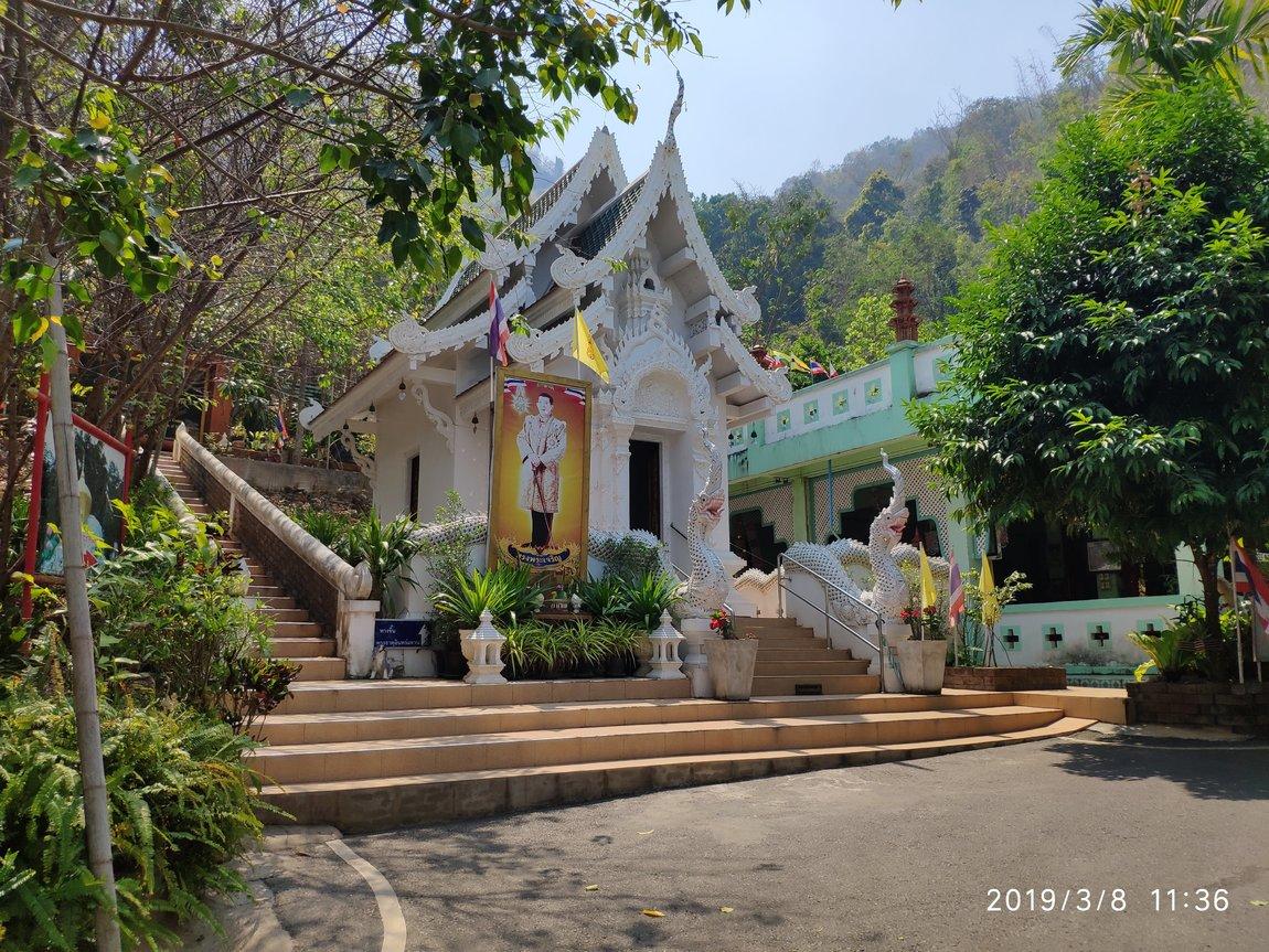 wat-phra-that-in-kwaen-phrae (14).jpg