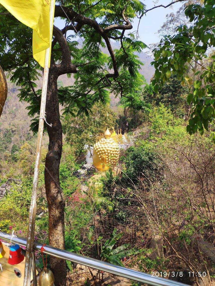 wat-phra-that-in-kwaen-phrae (2).jpg