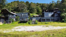 Abonzo Coffee fronted by laundry.jpg